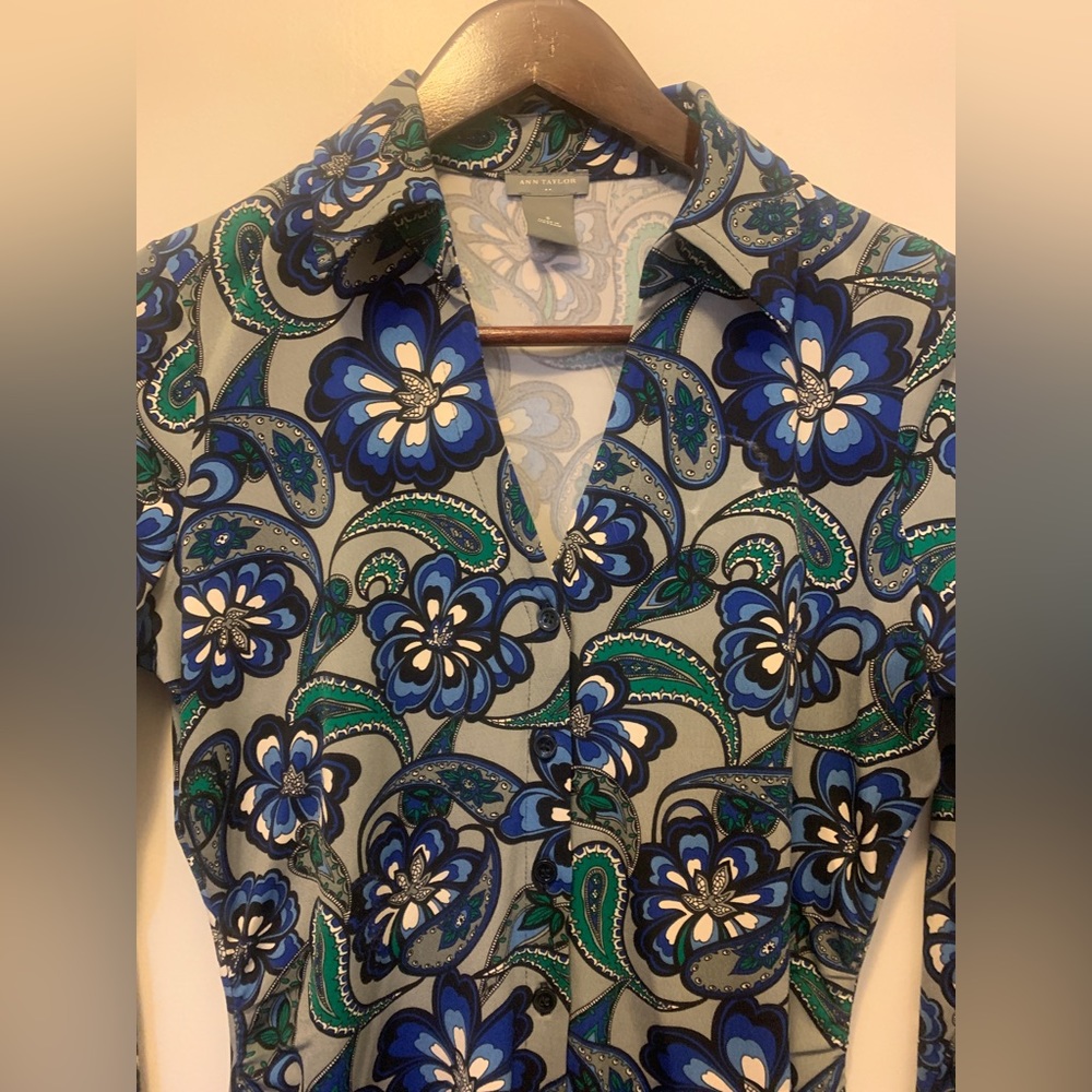 Y2K Print Button Down 🪷 - Picture 10 of 14